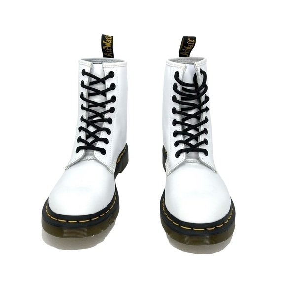 New Dr. Martens 1460 Softy T Leather Lace-Up Boots White Women’s Size 6 Docs dm - Picture 3 of 10